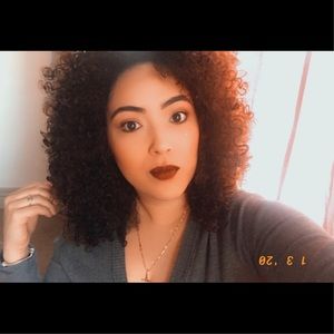 Meet your Posher, Beatriz e